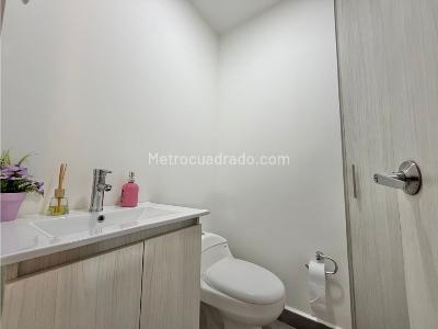 Apartamento de 3 alcobas en venta en Laureles, Medellín, 102 m² · foto 16 de 20