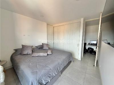Apartamento de 3 alcobas en venta en Laureles, Medellín, 102 m² · foto 18 de 20