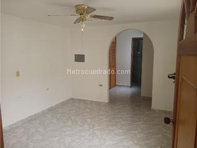 Casa de 4 alcobas en venta en Aranjuez, Medellín, 195 m² · foto 6 de 14