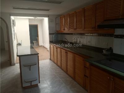 Casa de 4 alcobas en venta en Aranjuez, Medellín, 195 m² · foto 9 de 14