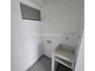 Apartamento de 3 alcobas en venta en Fatima, Itagüí, 69 m² · foto 5 de 15