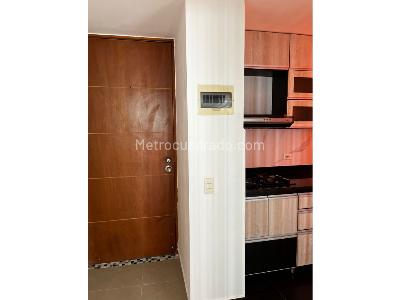 Apartamento de 3 alcobas en venta en Calasanz Parte Alta, Medellín, 54 m² · foto 3 de 13