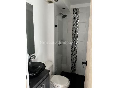 Apartamento de 3 alcobas en venta en Calasanz Parte Alta, Medellín, 54 m² · foto 11 de 13
