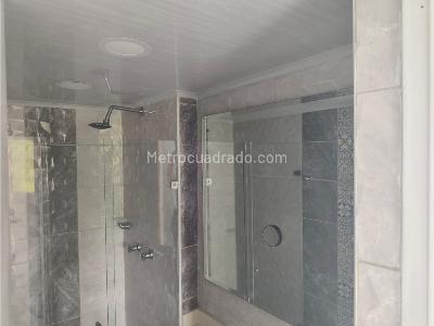 Apartamento de 3 alcobas en venta en Loma De Los Bernal, Medellín, 78 m² · foto 13 de 20