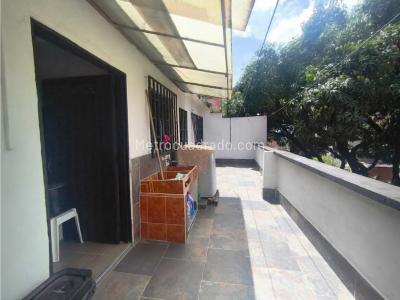 Casa de 5 alcobas en venta en Robledo Cordoba, Medellín, 139 m² · foto 11 de 14