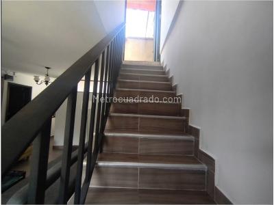Casa de 5 alcobas en venta en Robledo Cordoba, Medellín, 139 m² · foto 12 de 14