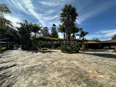 Casa de 4 alcobas en venta en Alto De Las Palmas, Envigado · foto 3 de 20