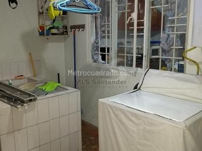 Casa de 5 alcobas en venta en Diamante 2, Bucaramanga, 336 m² · foto 6 de 18