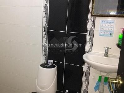 Casa de 5 alcobas en venta en Diamante 2, Bucaramanga, 336 m² · foto 17 de 18