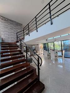 Casa de 3 alcobas en venta en Real De Minas, Bucaramanga, 215 m² · foto 6 de 11