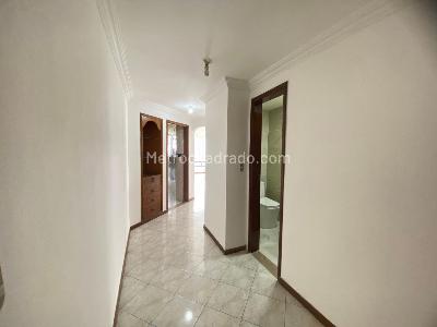 Apartamento de 4 alcobas en venta en Cabecera Del Llano, Bucaramanga, 136 m² · foto 13 de 19
