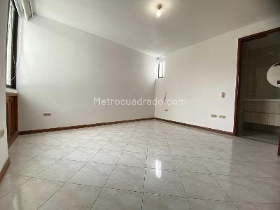 Apartamento de 4 alcobas en venta en Cabecera Del Llano, Bucaramanga, 136 m² · foto 10 de 19
