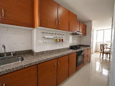 Apartamento de 3 alcobas en venta en Cabecera Del Llano, Bucaramanga, 98 m² · foto 5 de 14