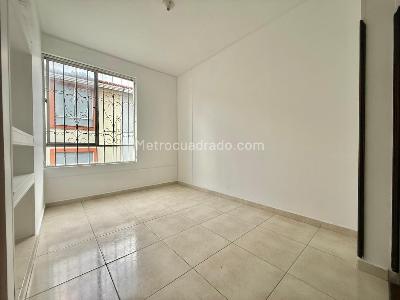 Casa de 3 alcobas en venta en Versalles, Floridablanca, 129 m² · foto 10 de 19