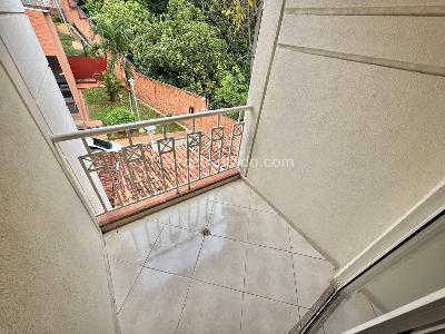 Casa de 3 alcobas en venta en Versalles, Floridablanca, 129 m² · foto 15 de 19