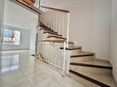 Casa de 3 alcobas en venta en Versalles, Floridablanca, 129 m² · foto 8 de 19