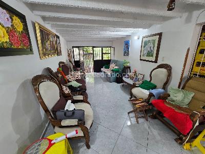 Casa de 4 alcobas en venta en Lagos 3, Floridablanca, 183 m² · foto 4 de 14