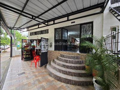 Casa de 4 alcobas en venta en Lagos 3, Floridablanca, 183 m² · foto 2 de 14