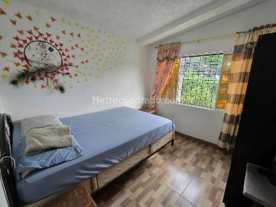 Casa de 4 alcobas en venta en Lagos 3, Floridablanca, 183 m² · foto 11 de 14
