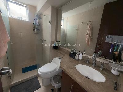 Apartamento de 3 alcobas en venta en Versalles, Floridablanca, 99 m² · foto 9 de 18