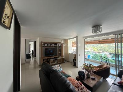 Apartamento de 3 alcobas en venta en Versalles, Floridablanca, 99 m² · foto 2 de 18
