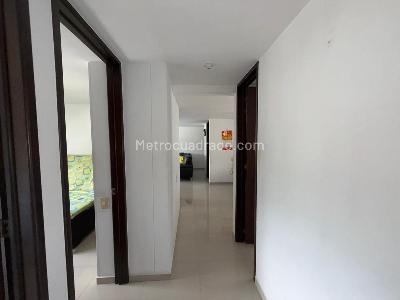 Apartamento de 3 alcobas en venta en Versalles, Floridablanca, 99 m² · foto 10 de 18
