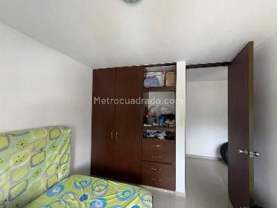 Apartamento de 3 alcobas en venta en Versalles, Floridablanca, 99 m² · foto 12 de 18