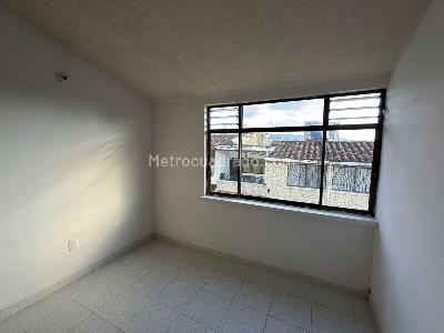 Casa de 4 alcobas en venta en Lagos I, Floridablanca, 208 m² · foto 13 de 20