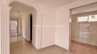 Apartamento de 3 alcobas en venta en Altos De Canaveral, Floridablanca, 81 m² · foto 8 de 20