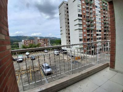 Apartamento en venta en Rio Frio, Floridablanca · foto 4 de 19