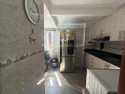 Apartamento en venta en El Bosque, Floridablanca · foto 5 de 18