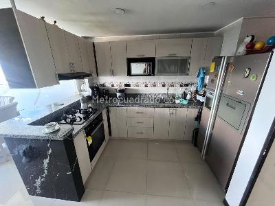 Apartamento de 3 alcobas en venta en San Martin, Bucaramanga, 82 m² · foto 4 de 19