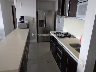 Apartamento de 3 alcobas en venta en Versalles, Floridablanca, 94 m² · foto 6 de 19