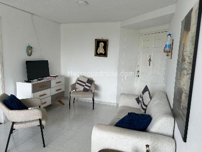 Apartamento de 3 alcobas en venta en Canaveral, Floridablanca, 102 m² · foto 2 de 17