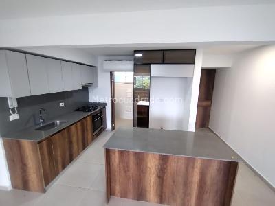 Apartamento de 3 alcobas en venta en Canaveral, Floridablanca, 97 m² · foto 5 de 18