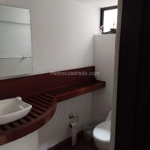 Casa de 5 alcobas en venta en Santa Rita, Cali · foto 5 de 14