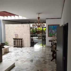 Casa de 5 alcobas en venta en Santa Rita, Cali · foto 7 de 14