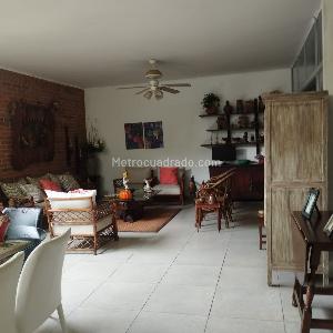 Casa de 5 alcobas en venta en Santa Rita, Cali · foto 9 de 14