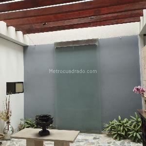 Casa de 5 alcobas en venta en Santa Rita, Cali · foto 13 de 14