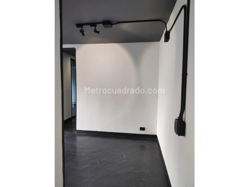 Apartamento de 2 Alcobas con Jacuzzi en Loma de los Bernal - 3