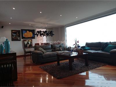 Apartamento de 3 alcobas en venta en Colina Campestre, Bogotá, 202 m² · foto 2 de 20