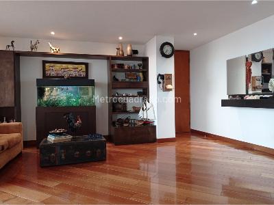 Apartamento de 3 alcobas en venta en Colina Campestre, Bogotá, 202 m² · foto 4 de 20