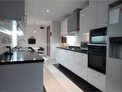 Apartamento de 3 alcobas en venta en Colina Campestre, Bogotá, 202 m² · foto 10 de 20