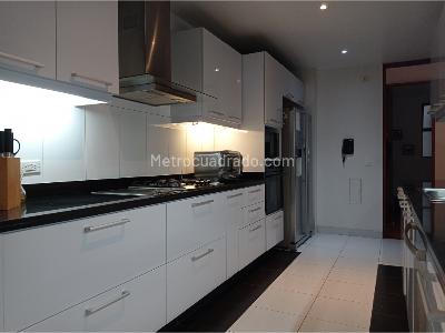 Apartamento de 3 alcobas en venta en Colina Campestre, Bogotá, 202 m² · foto 11 de 20