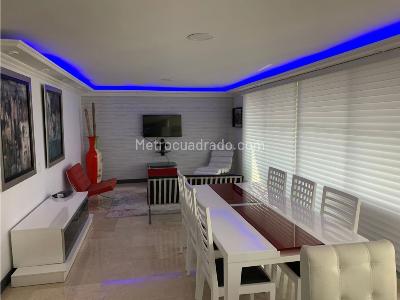 Apartamento de 3 alcobas en arriendo en Poblado (Castropol), Medellín, 180 m² · foto 4 de 14