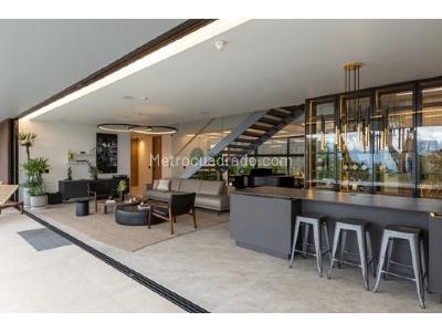 Casa de 5 alcobas en venta en Los Balsos, Medellín, 1100 m² · foto 2 de 17