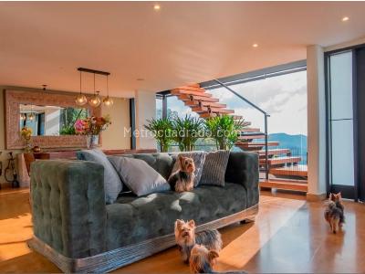Casa de 5 alcobas en venta en Las Palmas, Medellín, 368 m² · foto 4 de 10