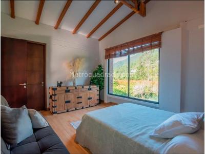 Casa de 5 alcobas en venta en Las Palmas, Medellín, 368 m² · foto 7 de 10