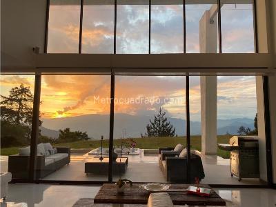 Casa de 4 alcobas en venta en Las Palmas, Medellín, 700 m² · foto 7 de 12