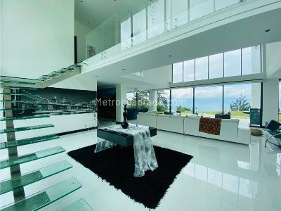 Casa de 4 alcobas en venta en Las Palmas, Medellín, 700 m² · foto 2 de 12